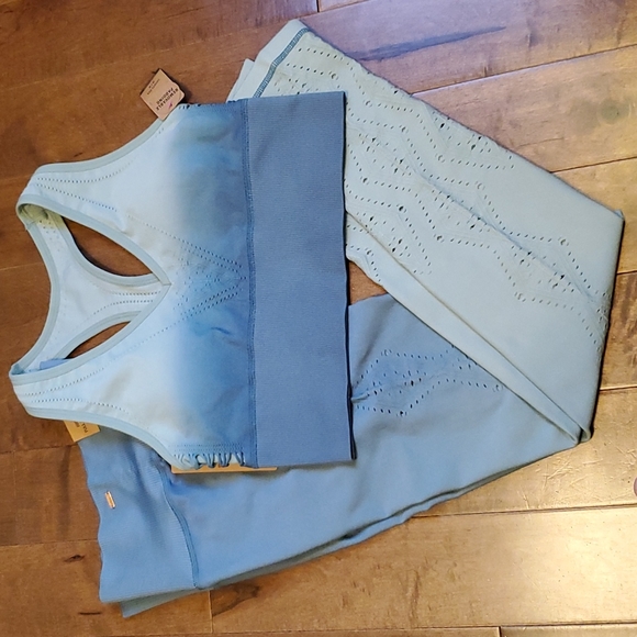 NWT Victoria's Secret ombre blue/green leggings - Picture 5 of 6